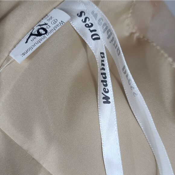 Cream Chiffon Wedding Dress size small - Picture 6 of 8